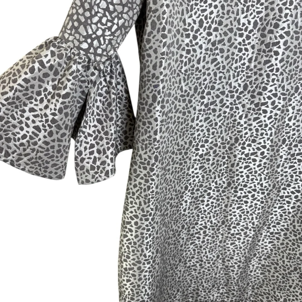 Abbey Glass Gray Pebble Wren Dress Size Large 3/4 Bell Sleeve
